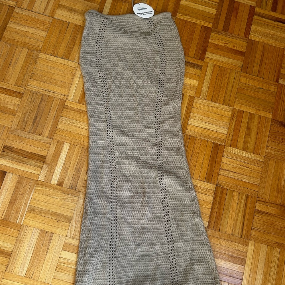 Chic Beige Knit Maxi Skirt